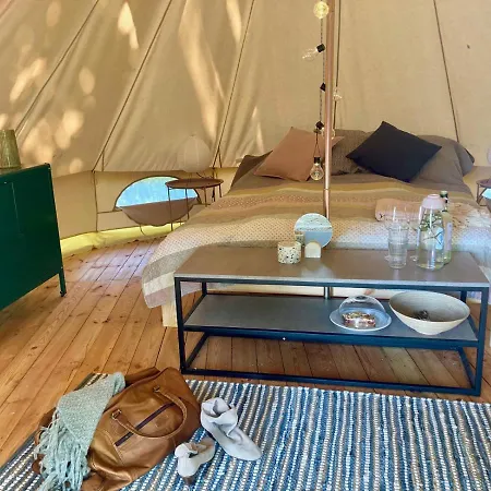 Kameralny Glamping *